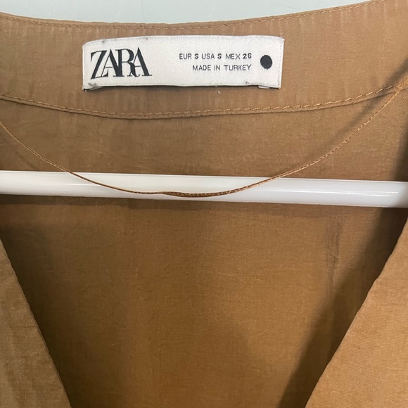 ZARA Tan Button Up Peplum Blouse Tunic - Picture 5 of 6